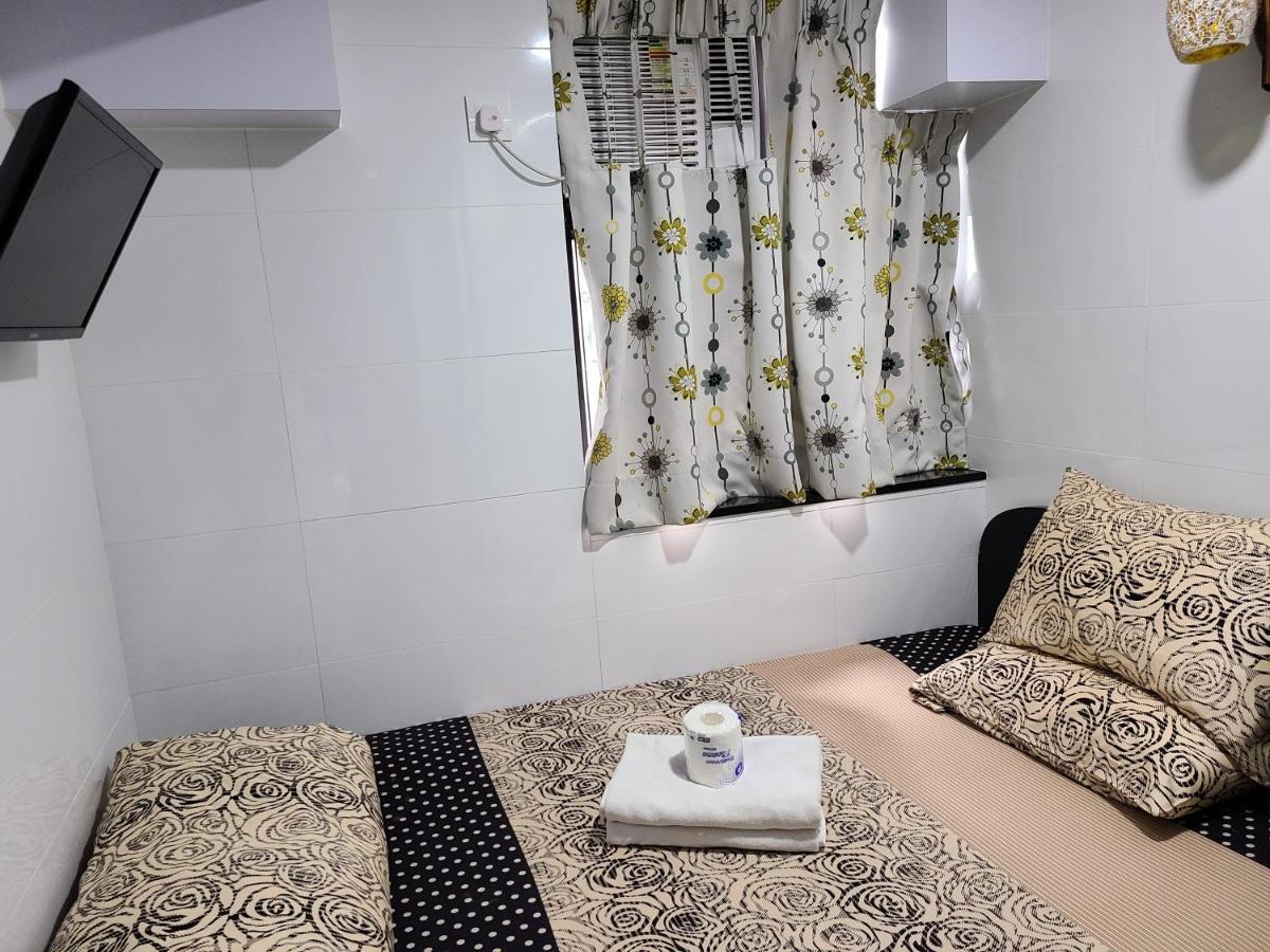 New Day Night Hostel Hong Kong Exterior photo