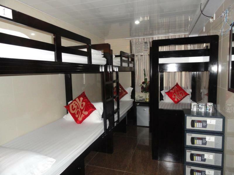 New Day Night Hostel Hong Kong Exterior photo